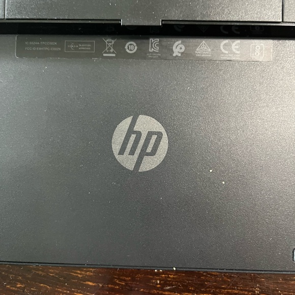 2 keyboards and 1 mouse - Picture 3 of 4